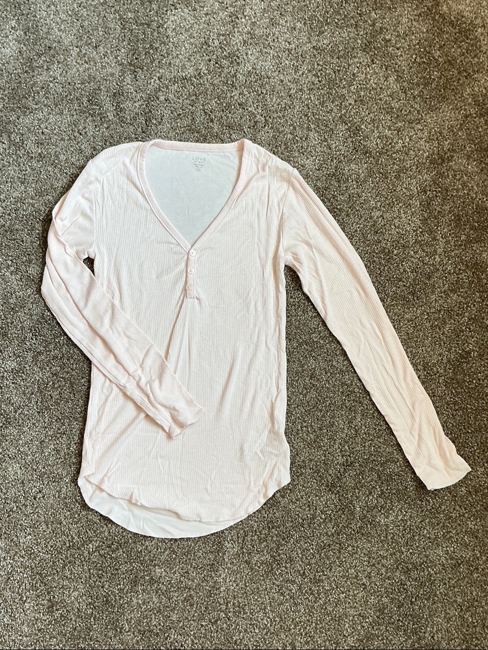 Love by Gap Light Pink Long-Sleeve V-Neck Henley Top- xs